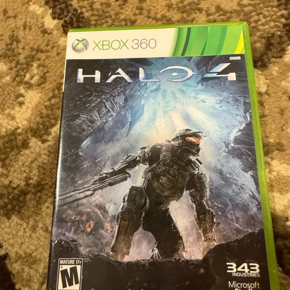 Microsoft Xbox 360 Halo 4 - Green Case